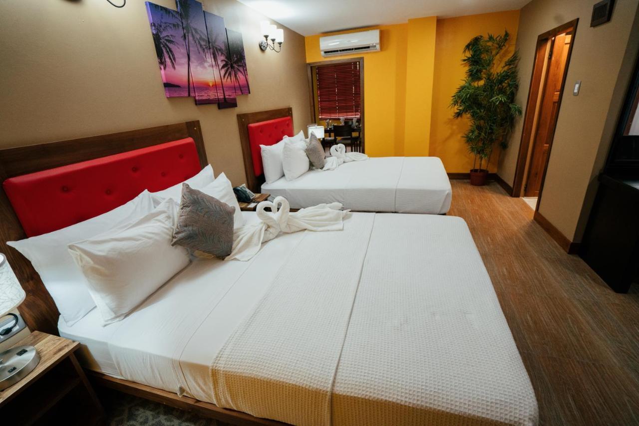 Runway Hotel Piarco Kültér fotó